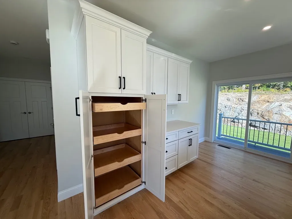 1 Kinsman Lane Windham NH 03087-1352