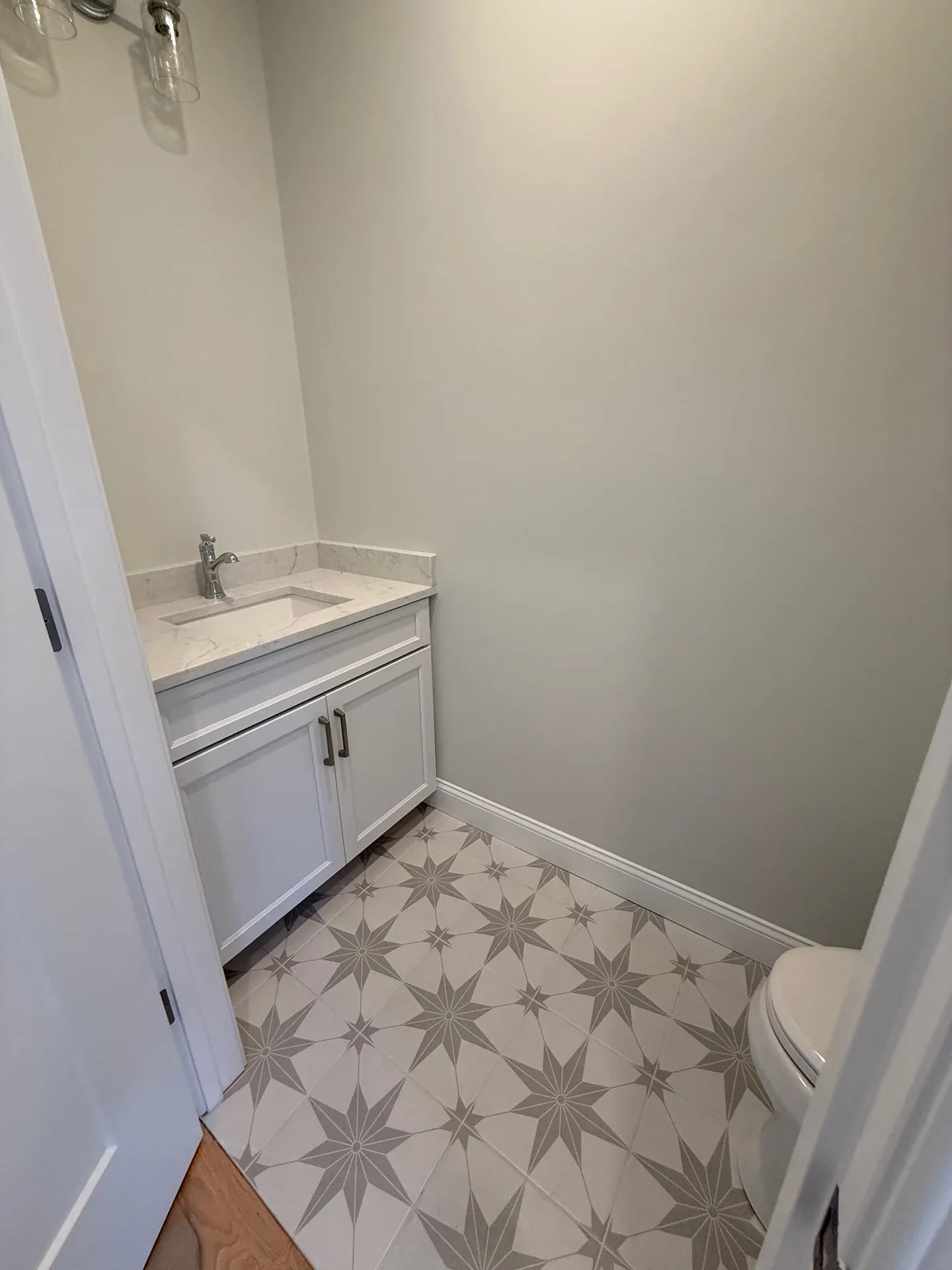 1 Kinsman Lane Windham NH 03087-1352