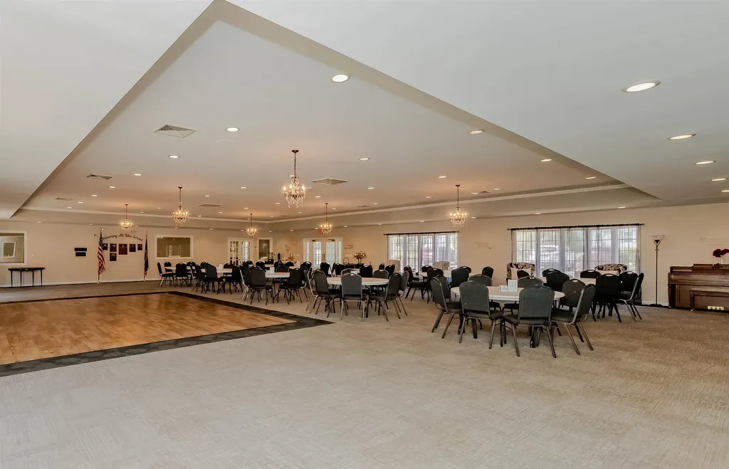 10 York Court Rochester NH 03868