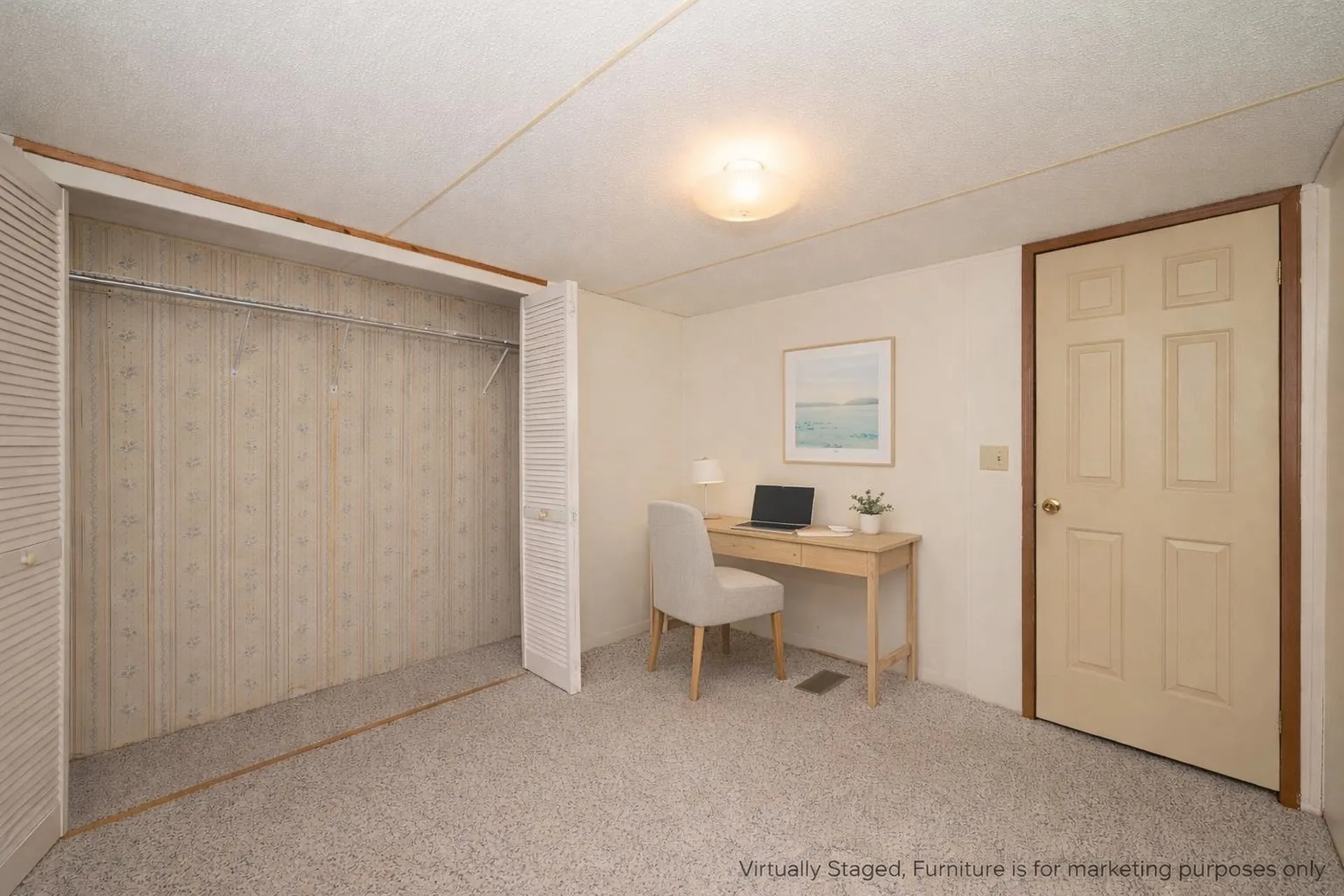 10 York Court Rochester NH 03868