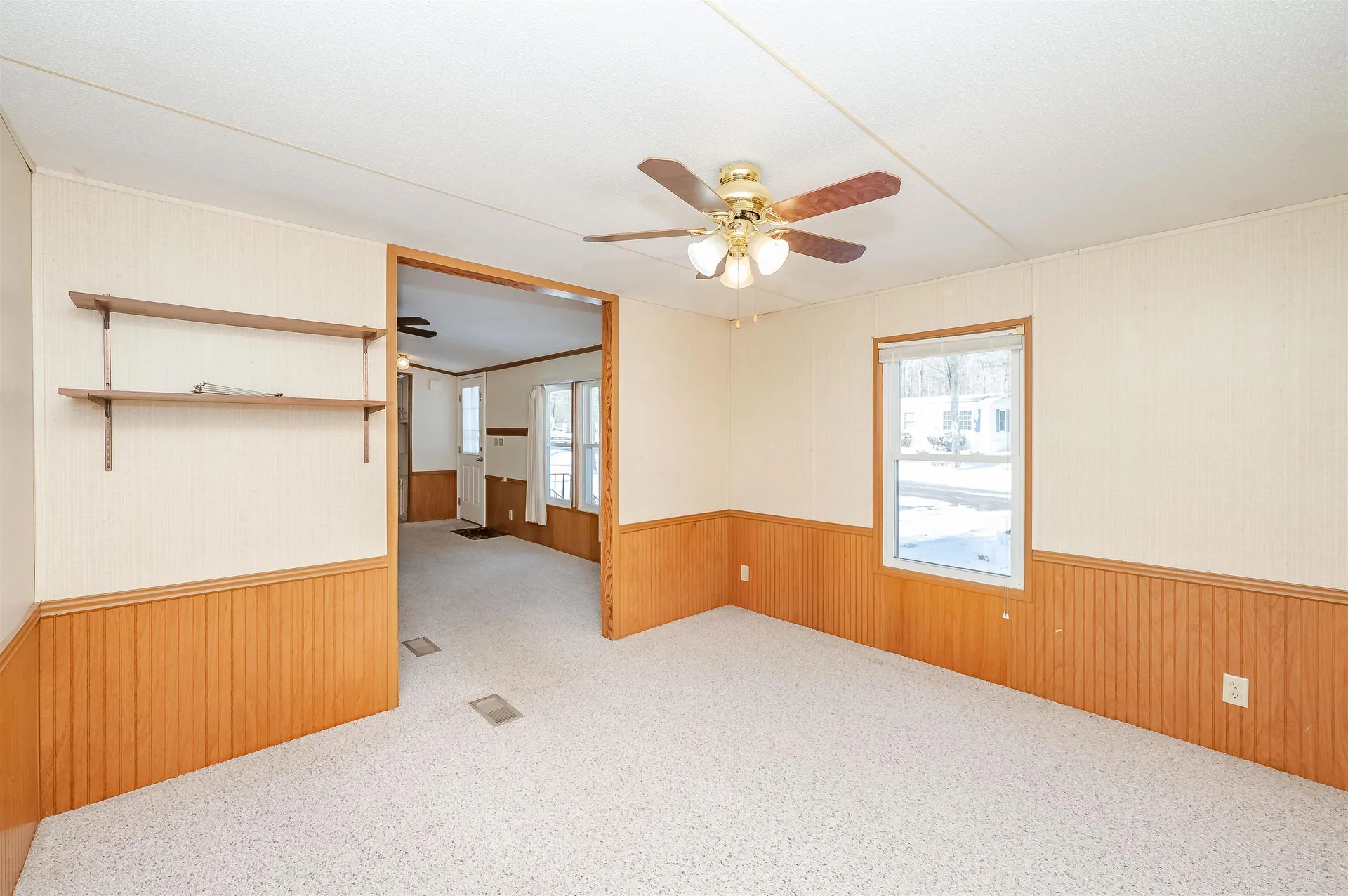 10 York Court Rochester NH 03868