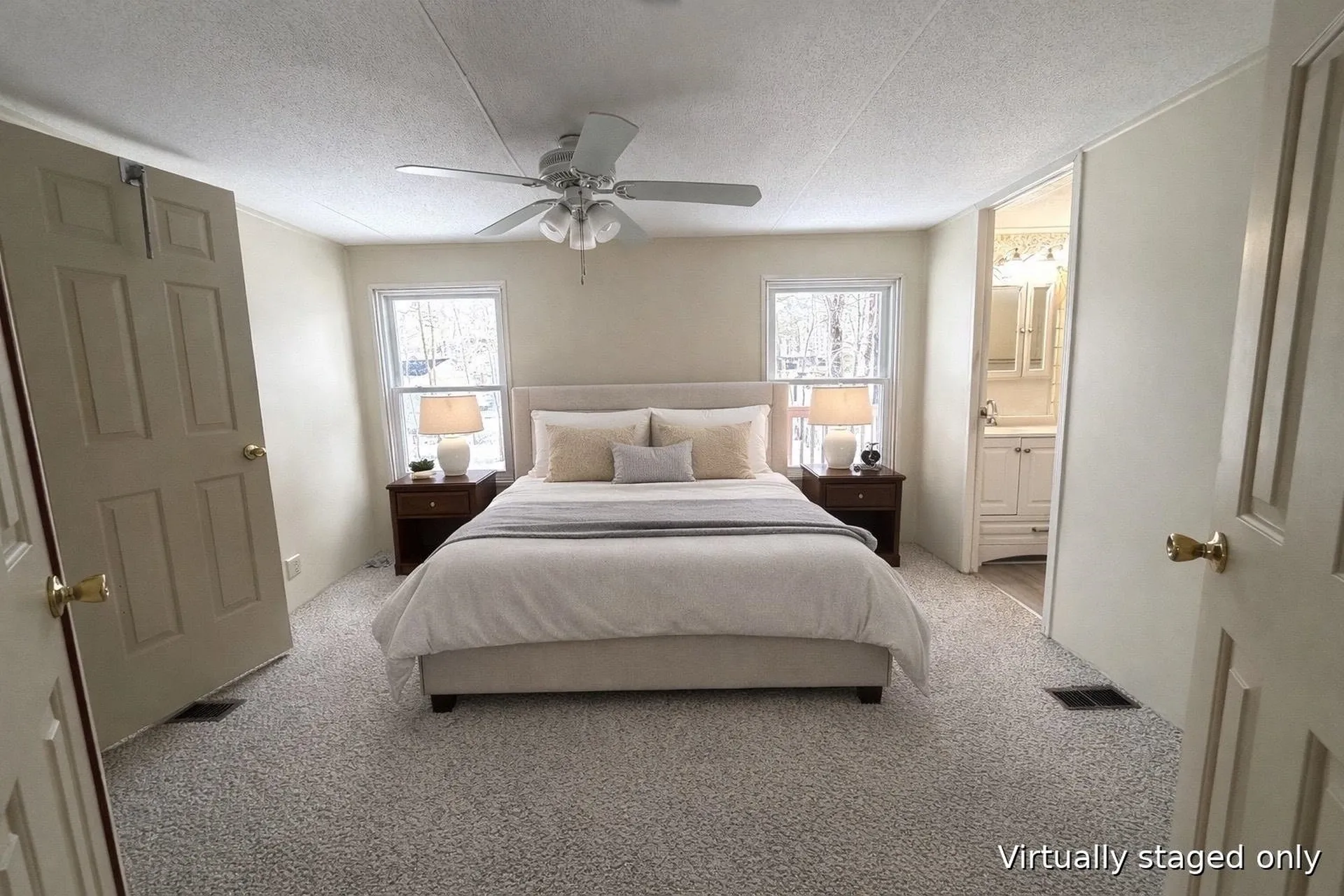 10 York Court Rochester NH 03868