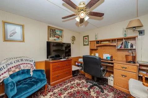 10 York Court Rochester NH 03868