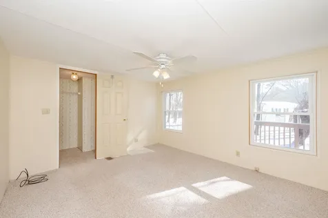 10 York Court Rochester NH 03868