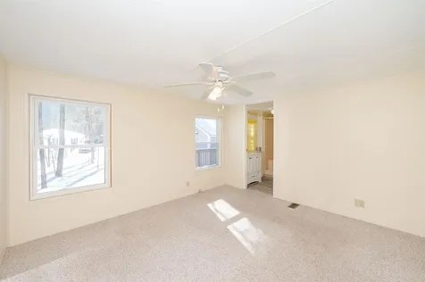 10 York Court Rochester NH 03868