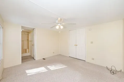 10 York Court Rochester NH 03868