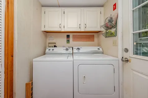 10 York Court Rochester NH 03868