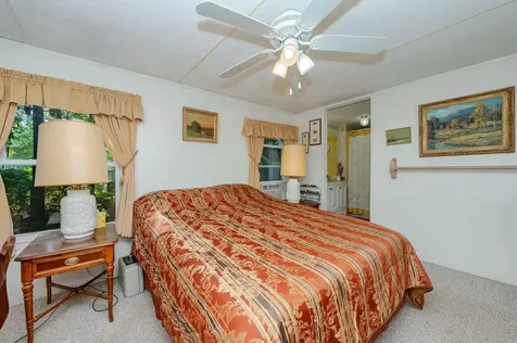 10 York Court Rochester NH 03868