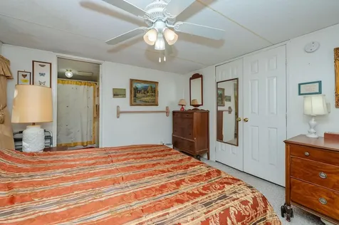 10 York Court Rochester NH 03868