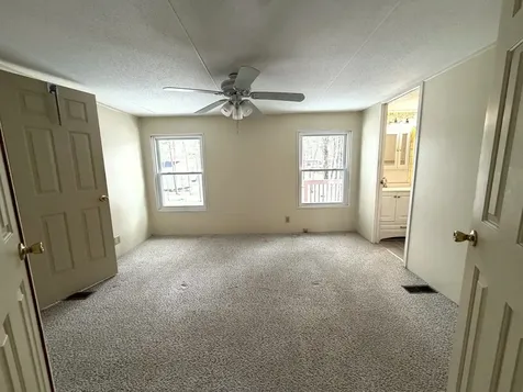 10 York Court Rochester NH 03868