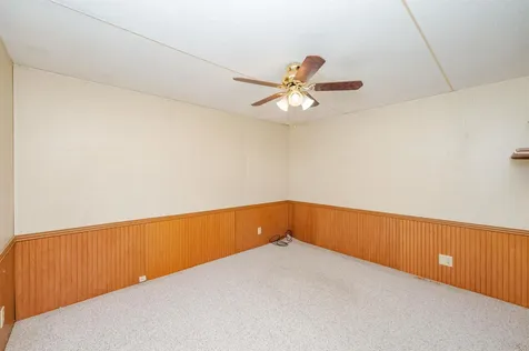 10 York Court Rochester NH 03868