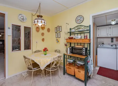 10 York Court Rochester NH 03868