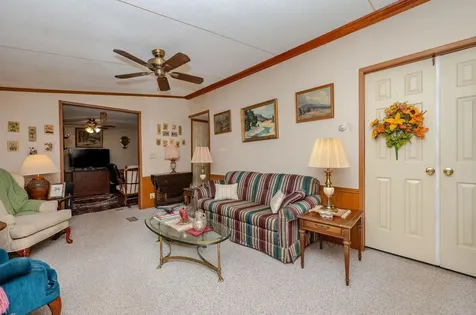 10 York Court Rochester NH 03868