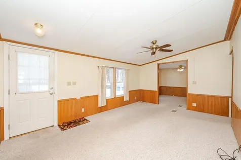 10 York Court Rochester NH 03868