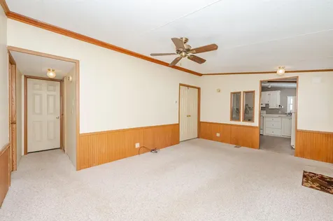 10 York Court Rochester NH 03868