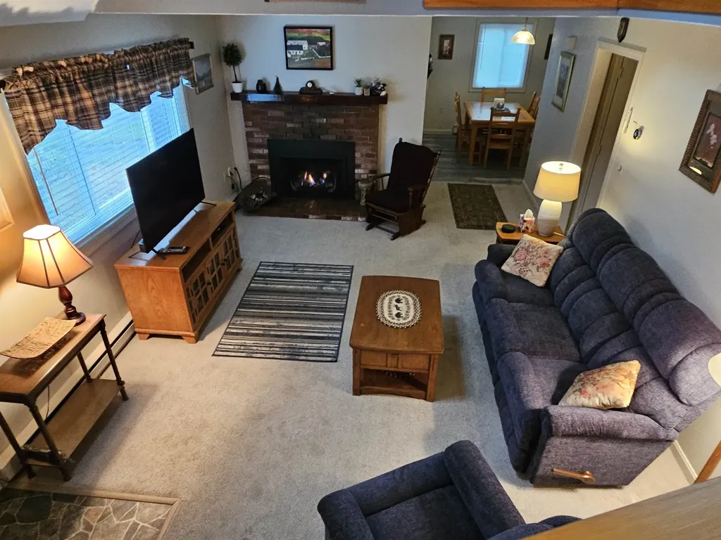 9 Jefferson Drive Woodstock NH 03262