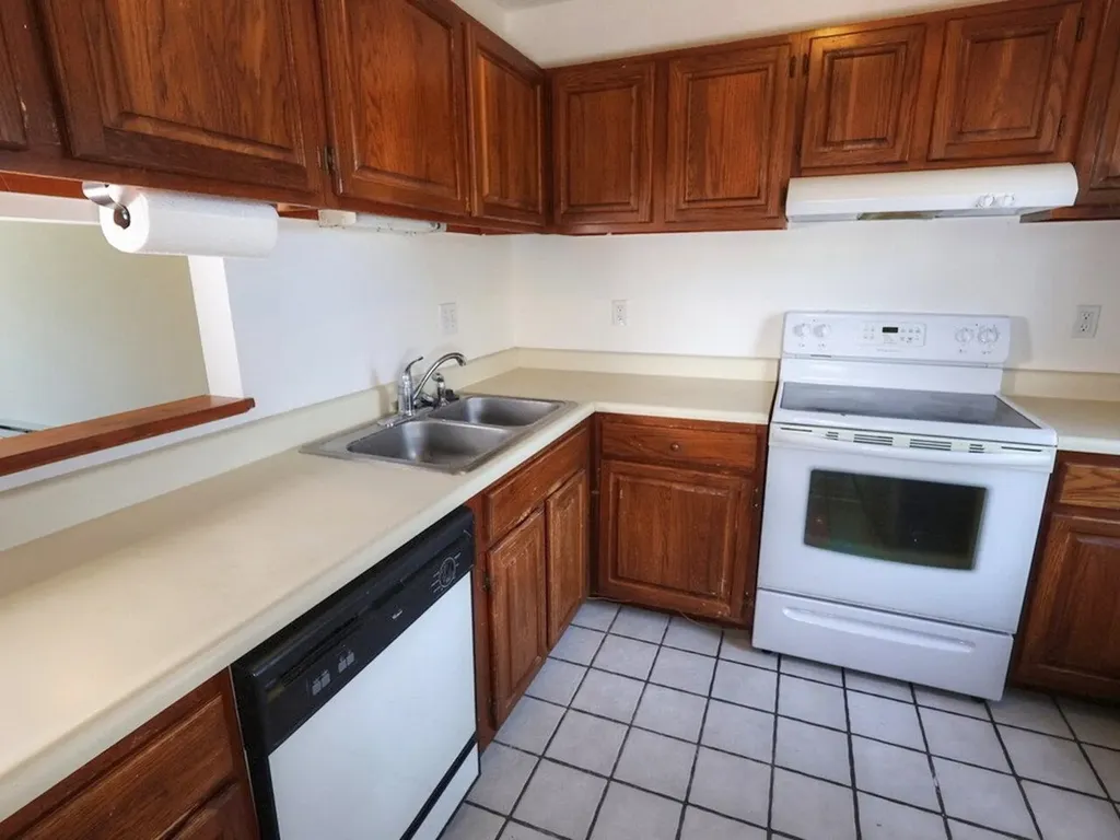 20 Gilbert Square Milton VT 05468