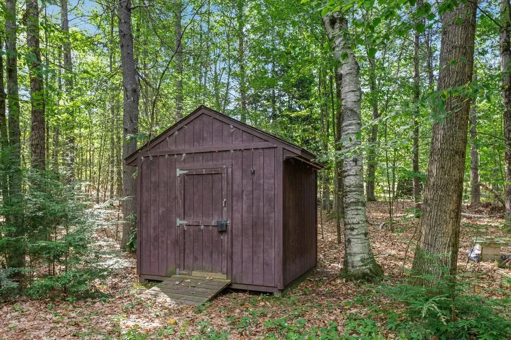 76 Gould Hill Road Greenfield NH 03047