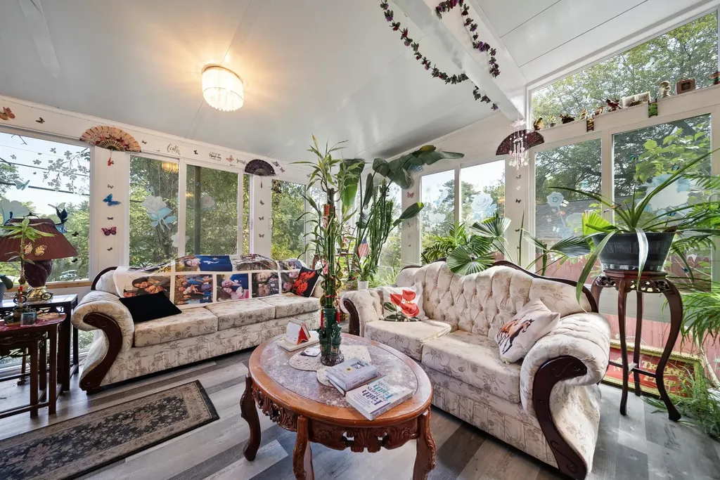 82 Shore Drive Salem NH 03079