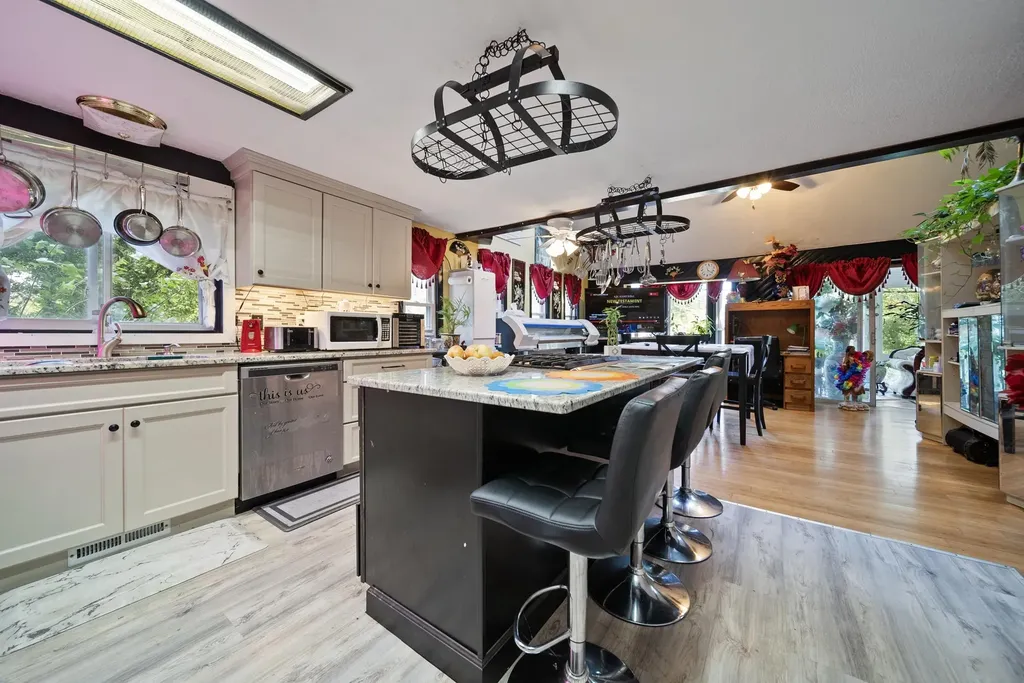 82 Shore Drive Salem NH 03079