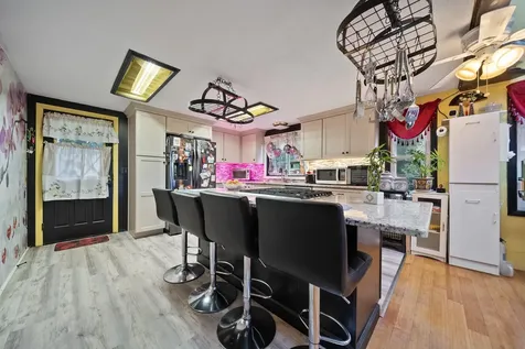 82 Shore Drive Salem NH 03079