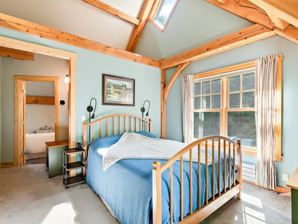 588 Round Barn Road Ferrisburgh VT 05456