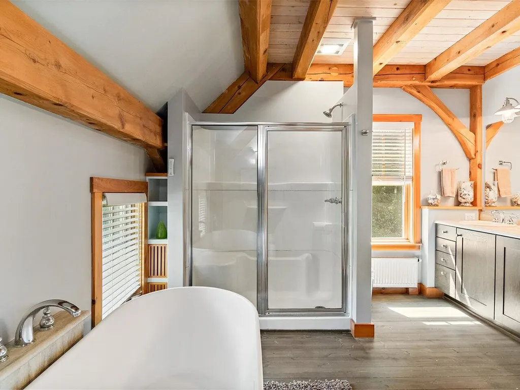 588 Round Barn Road Ferrisburgh VT 05456