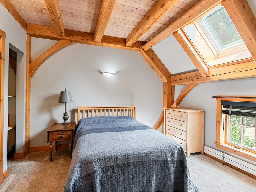 588 Round Barn Road Ferrisburgh VT 05456