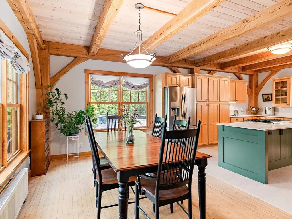 588 Round Barn Road Ferrisburgh VT 05456