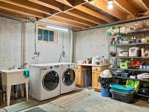 588 Round Barn Road Ferrisburgh VT 05456