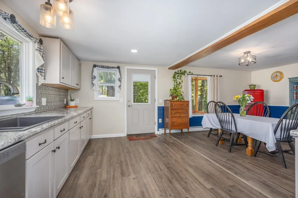 825 Second Crown Point Road Strafford NH 03884