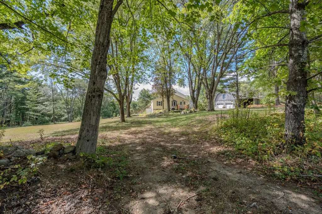 825 Second Crown Point Road Strafford NH 03884