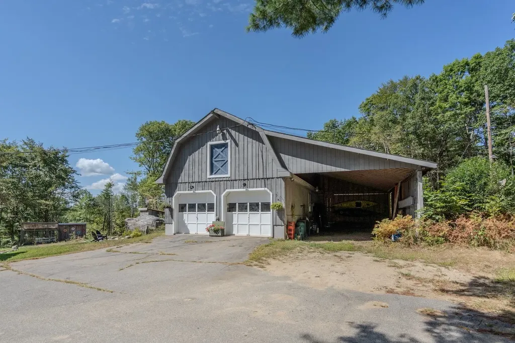 825 Second Crown Point Road Strafford NH 03884