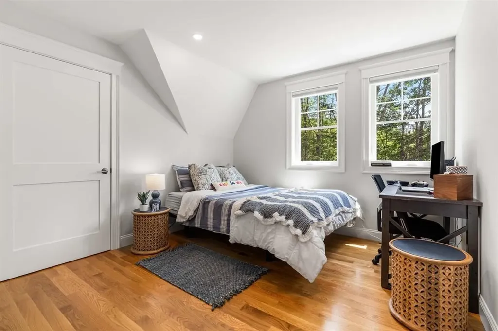 131 Exeter Road North Hampton NH 03862