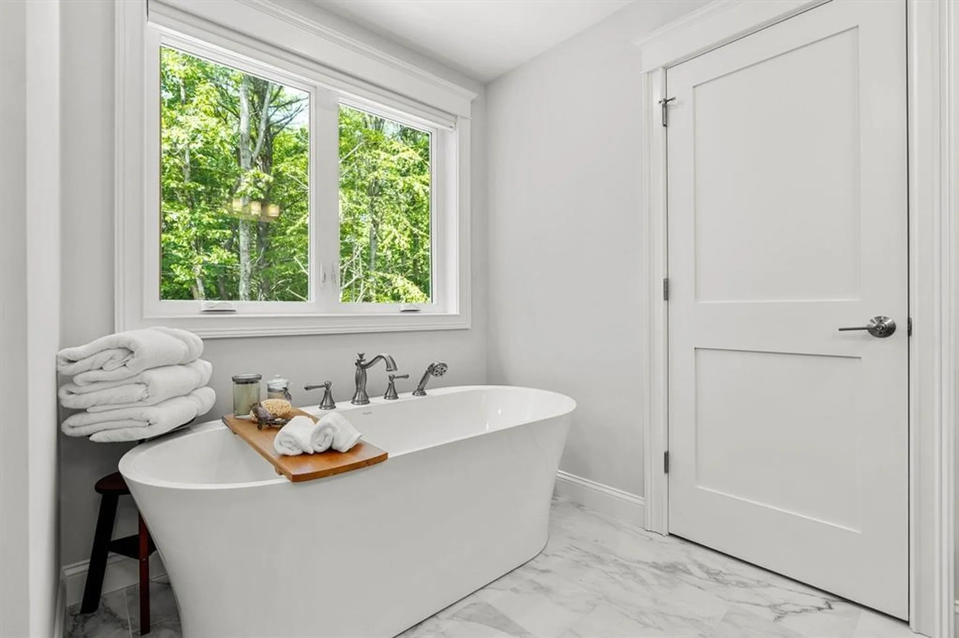 131 Exeter Road North Hampton NH 03862