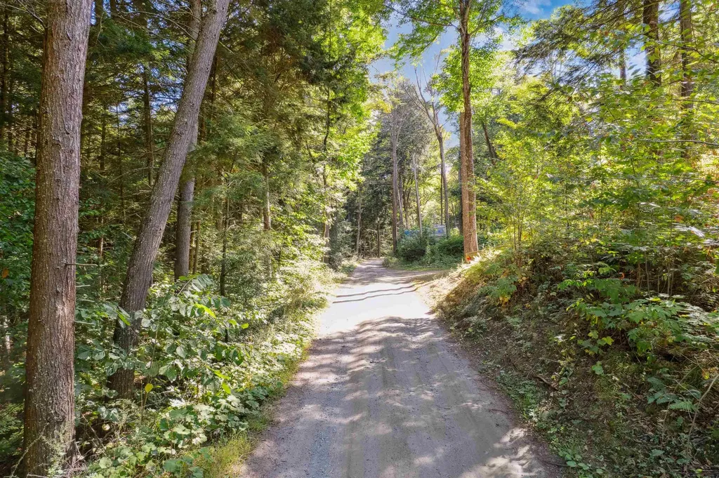 933 Gage Road Tunbridge VT 05077