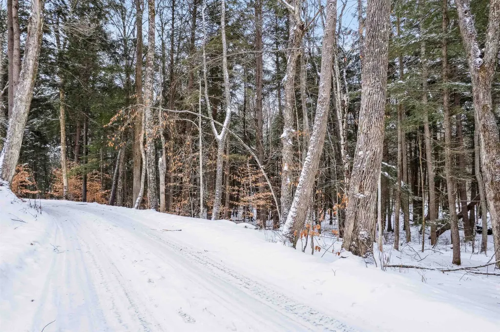 933 Gage Road Tunbridge VT 05077