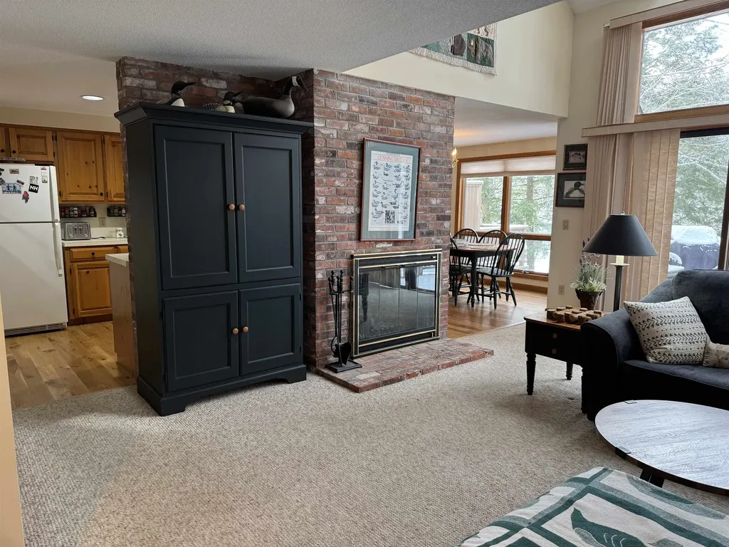 4 Pioneer Point Grantham NH 03753