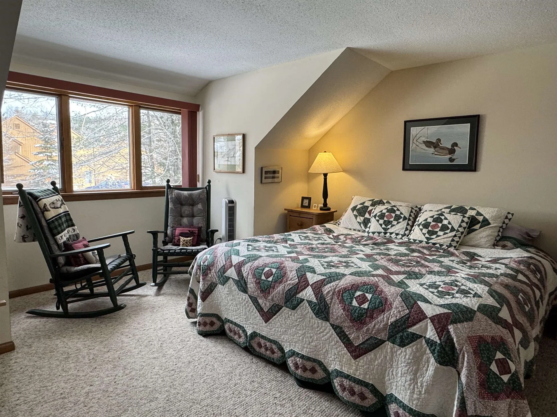 4 Pioneer Point Grantham NH 03753