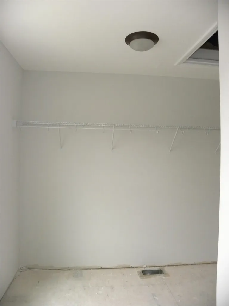 317 Karatzas Avenue Manchester NH 03104