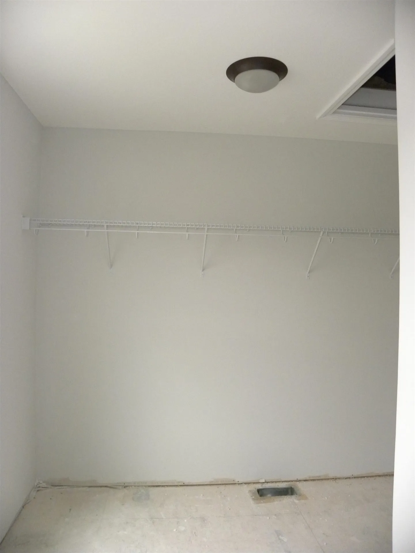 317 Karatzas Avenue Manchester NH 03104