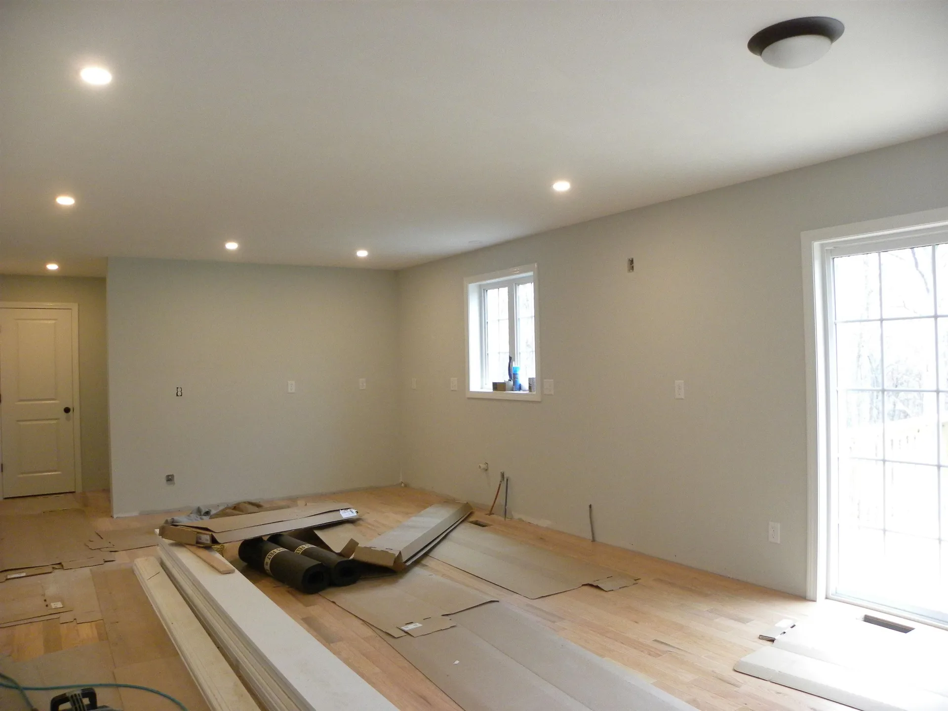 317 Karatzas Avenue Manchester NH 03104