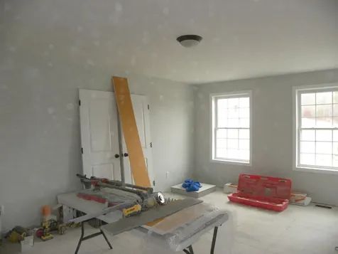 317 Karatzas Avenue Manchester NH 03104