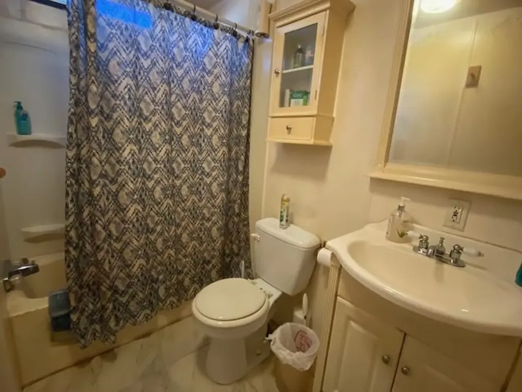 33 Cleo Circle Rochester NH 03868