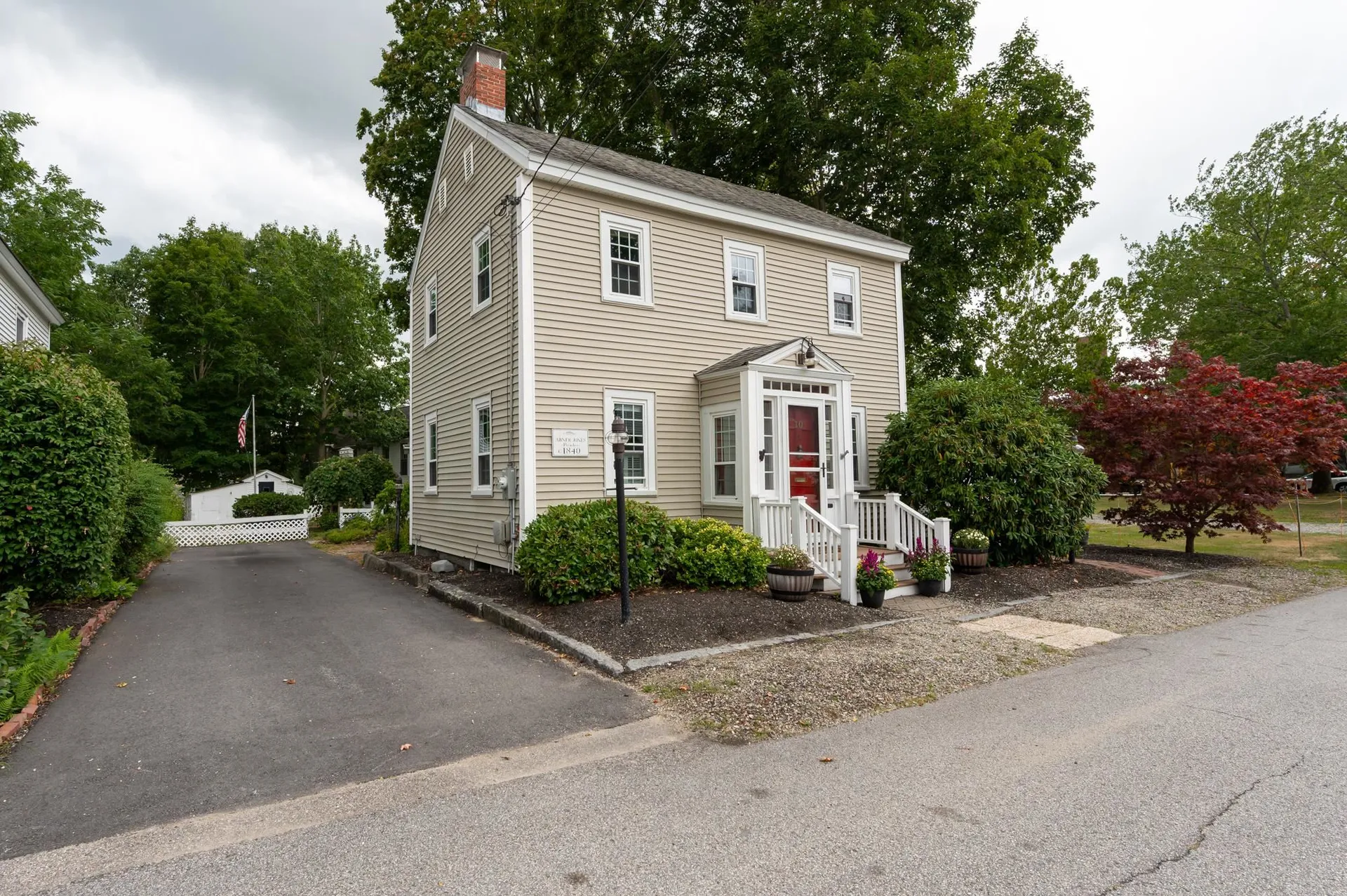 10 Maple Street Exeter NH 03833