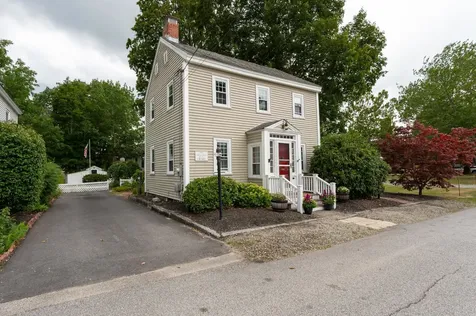 10 Maple Street Exeter NH 03833