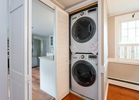 10 Maple Street Exeter NH 03833