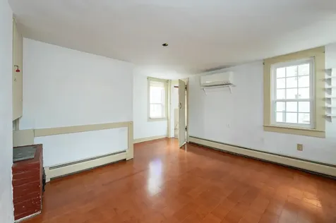 10 Maple Street Exeter NH 03833