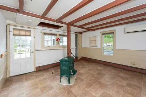 10 Maple Street Exeter NH 03833