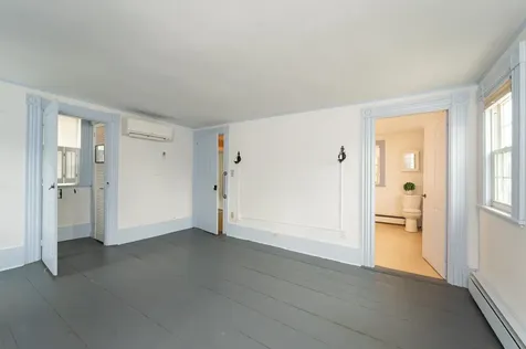 10 Maple Street Exeter NH 03833